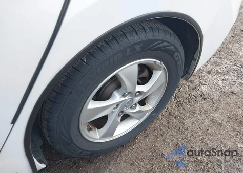 2015 Hyundai Elantra Se z USA, uszkodzony, nr VIN 5NPDH4AE2FH601756